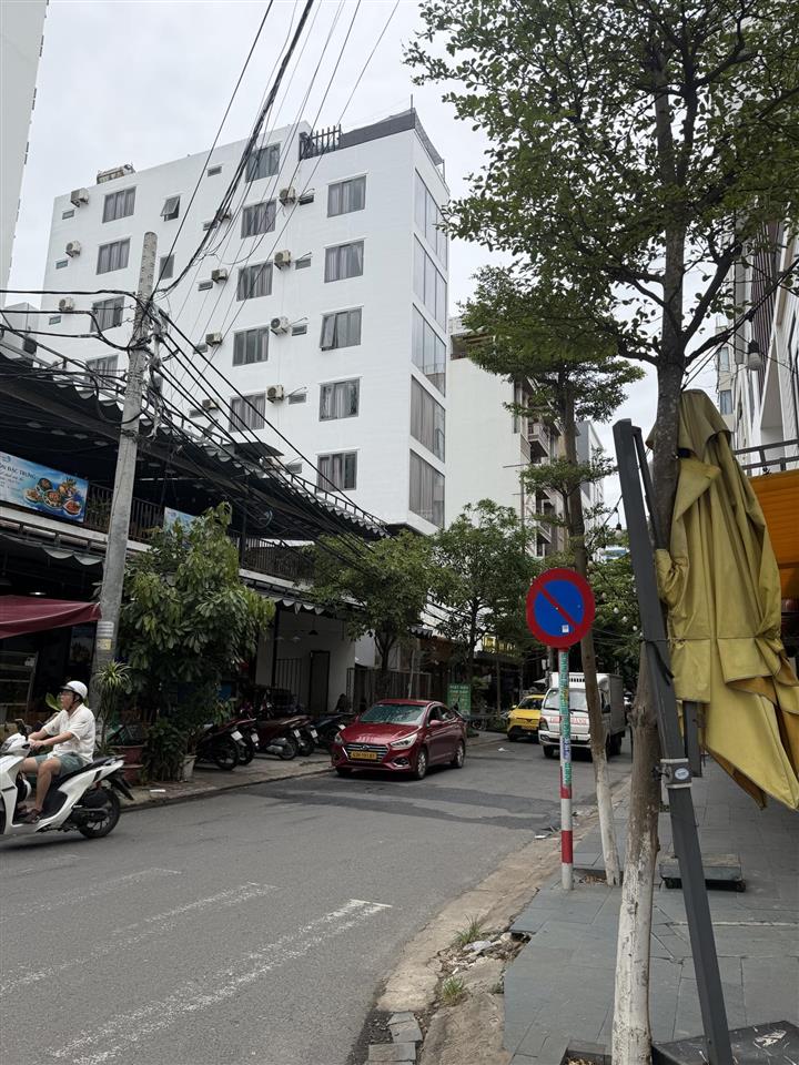 Cho thuê nhà 2 tầng mặt tiền trần bạch đằng, dtsd 600m2, ngang 16m, khu sầm uất, gọi văn phú