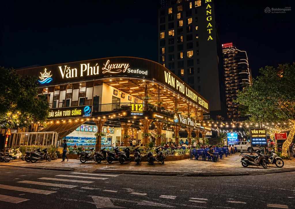 Cho thuê lô góc mặt tiền 2 tầng đường võ nguyên giáp, ngang 32m, dtsd 1400m2, gọi văn phú