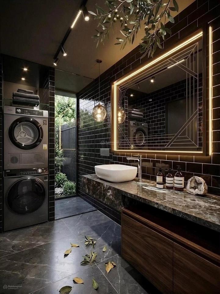 Cho thuê 1 cặp villa sân vườn ngay núi sơn trà, 4pn, hồ bơi, full nội thất cao cấp, gọi văn phú
