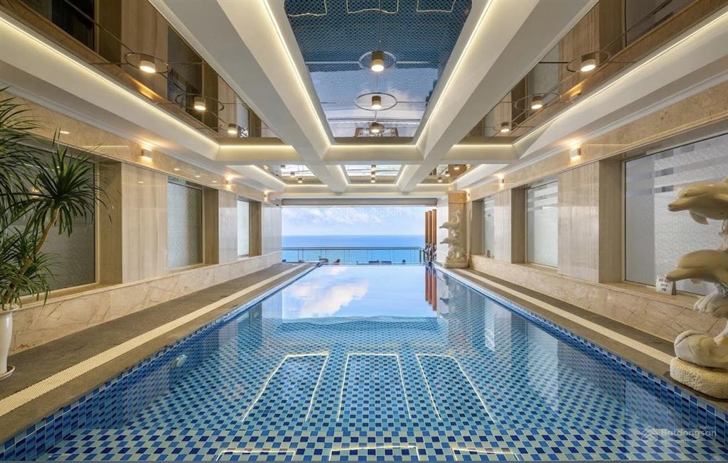 Cho thuê khách sạn 4 sao 15 tầng mặt tiền hòa cường, dtsd 7500m2, 100 phòng, gọi văn phú