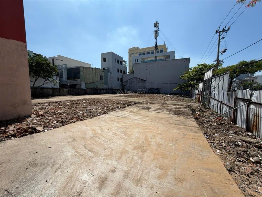 Cho thuê lô đất tmdv đường ngũ hành sơn, dt 1452m2, ngang 50m, hđ 7 năm, gọi văn phú
