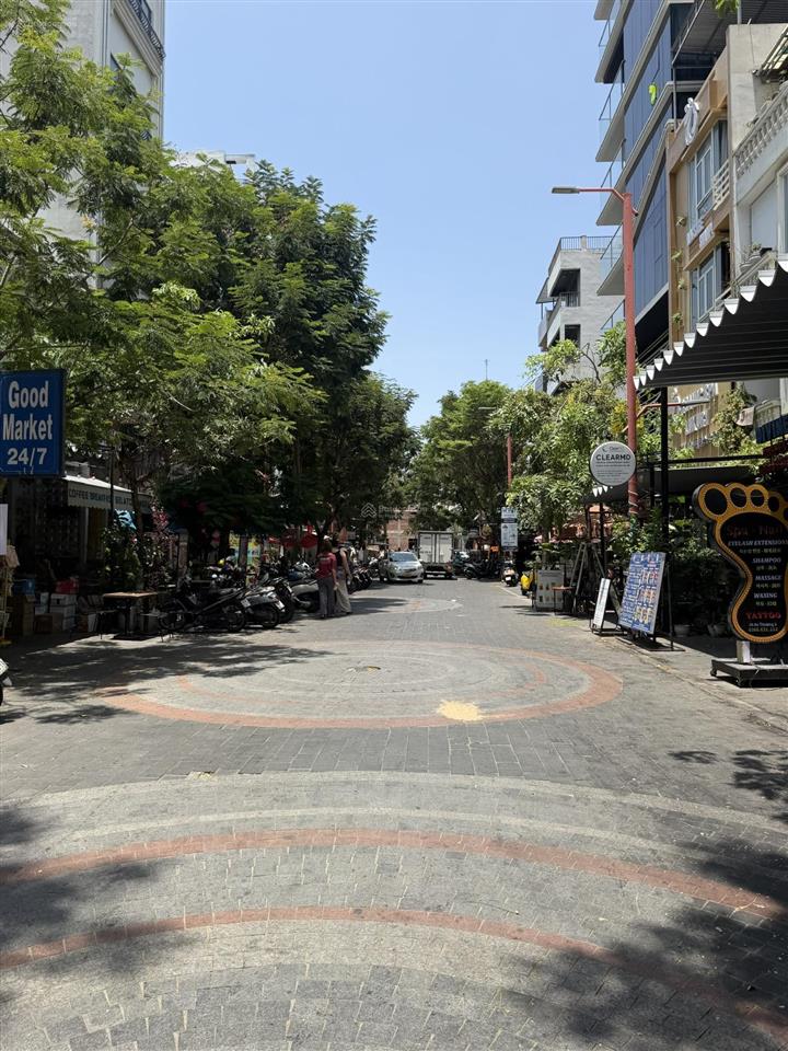 Cho thuê lô đất an thượng 2, ngay khu đi bộ phố tây, 270m2, ngang 15m, hđ 5 năm, gọi văn phú