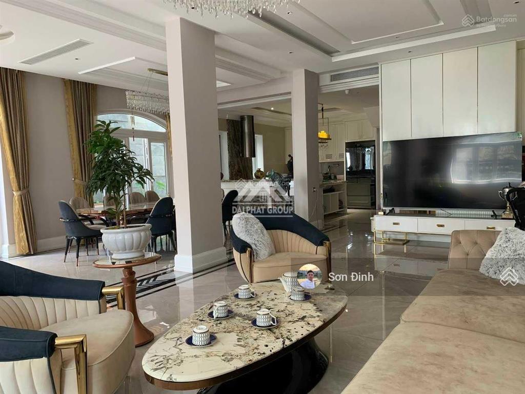 Cần bán biệt thự cityland  nguyễn thị thập, q7 tổng diện tích 650m2 có hầm, khu compound giá tốt