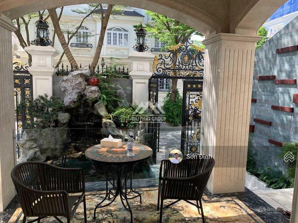 Cần bán biệt thự cityland  nguyễn thị thập, q7 tổng diện tích 650m2 có hầm, khu compound giá tốt