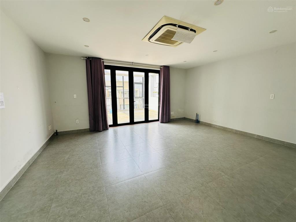 Bán nhà q. 7 tại 51 đường số 7, kdc phú mỹ vph, dt 126m2, giá 24 tỷ, có thang máy,  0901 424 ***