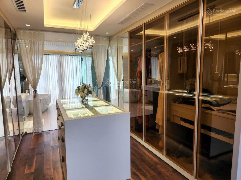 Bán gấp biệt thự đơn lập view sông, kdc nine south dt 344m2 giá 66.8tỷ, full nt,  0901 424 *** sơn