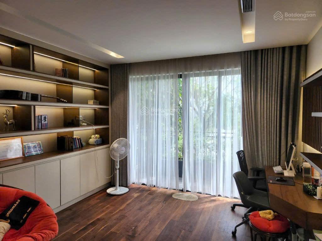 Bán gấp biệt thự đơn lập view sông, kdc nine south dt 344m2 giá 66.8tỷ, full nt,  0901 424 *** sơn