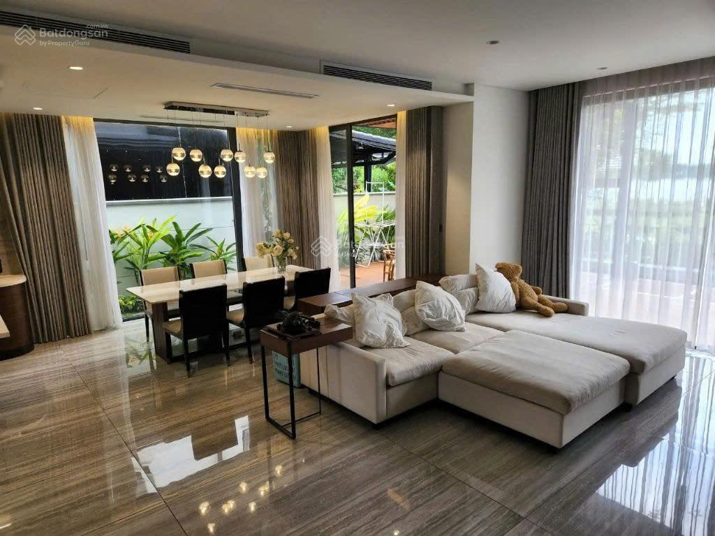 Bán gấp biệt thự đơn lập view sông, kdc nine south dt 344m2 giá 66.8tỷ, full nt,  0901 424 *** sơn