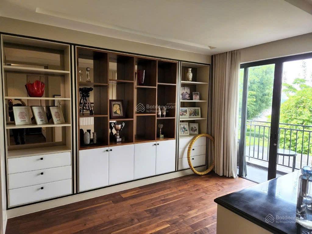 Bán gấp biệt thự đơn lập view sông, kdc nine south dt 344m2 giá 66.8tỷ, full nt,  0901 424 *** sơn