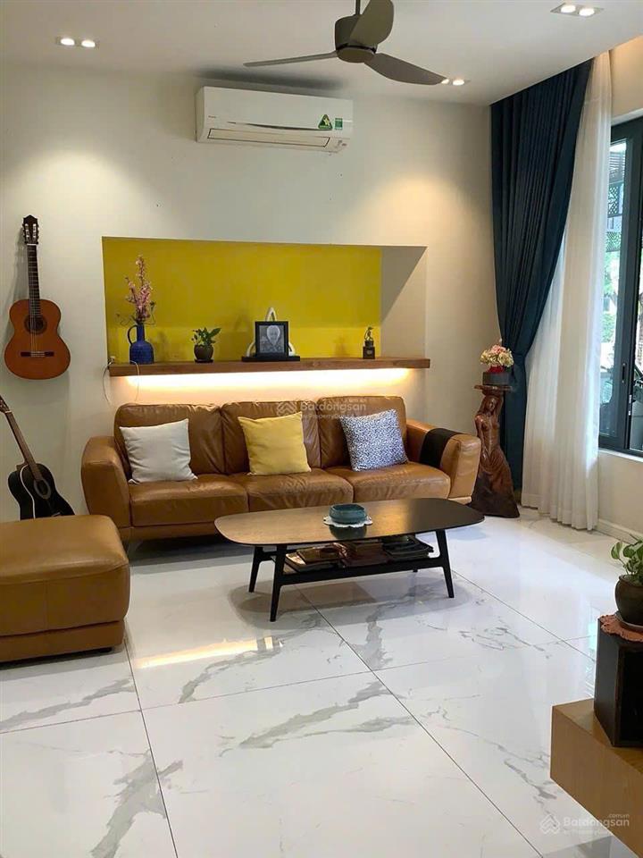 Bán nhà phố kdc nice south đường số 7 nhà bè, full nt, 7x17.5m giá 17.8tỷ, mr. sơn 0901 424 *** (tl)