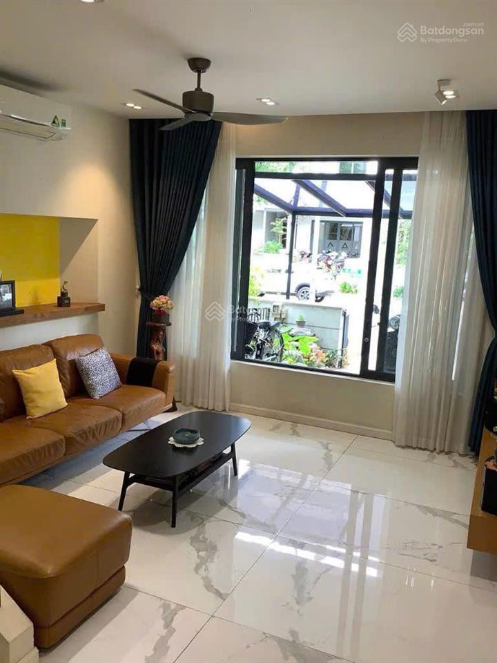 Bán nhà phố kdc nice south đường số 7 nhà bè, full nt, 7x17.5m giá 17.8tỷ, mr. sơn 0901 424 *** (tl)