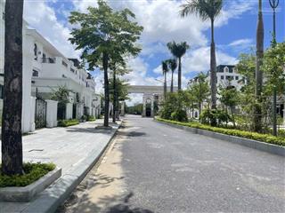 Bán biệt thự 260m2 xây 3 tầng lô góc làng việt kiều quốc tế  đi 500m ra aeon mall vừa ở vừa kd