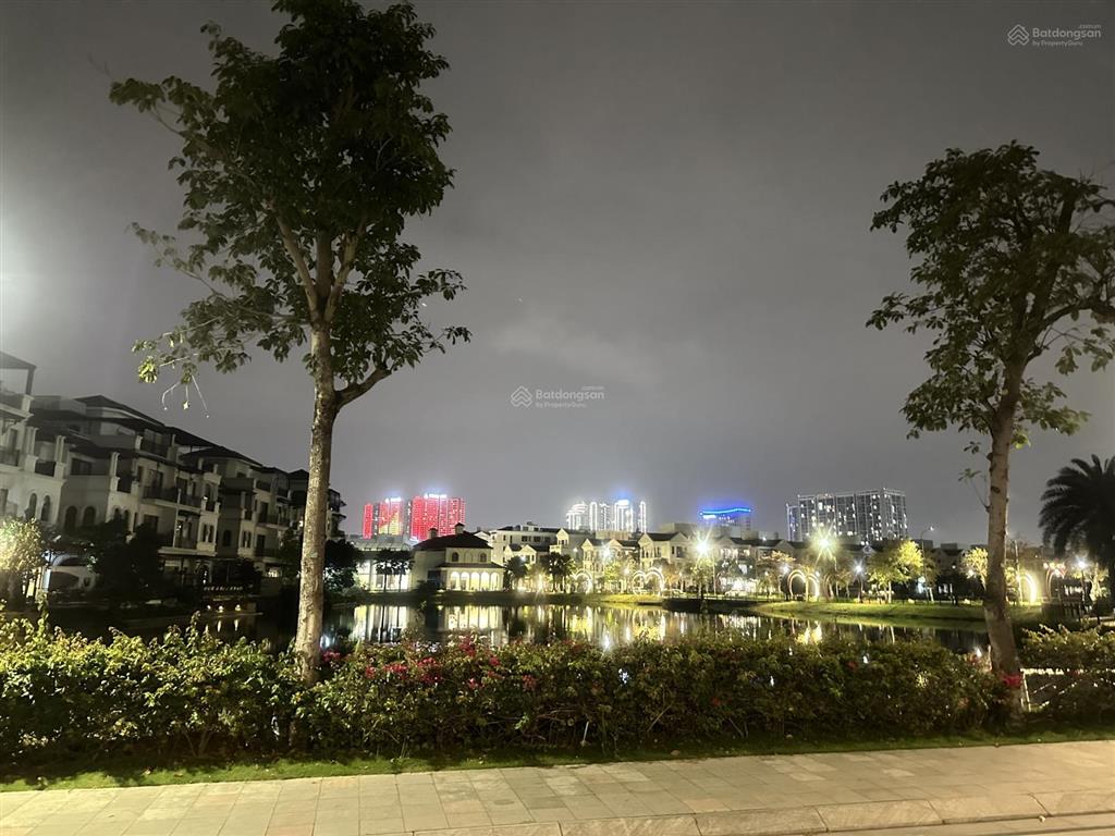 Bà em bán gấp đất 102m2 mt 4m vuông vắn  ngõ 3m thoáng  gần aeon mall, vinmec chỉ 40,5tr/m2 sổ đỏ