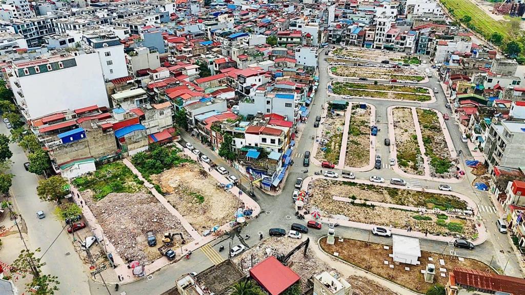 Bán đất 88.9m2 mt 5,5m  47 lê lai nq đường 9m ôtô tránh sđcc xung quanh toàn công viên to  8,7tỷ