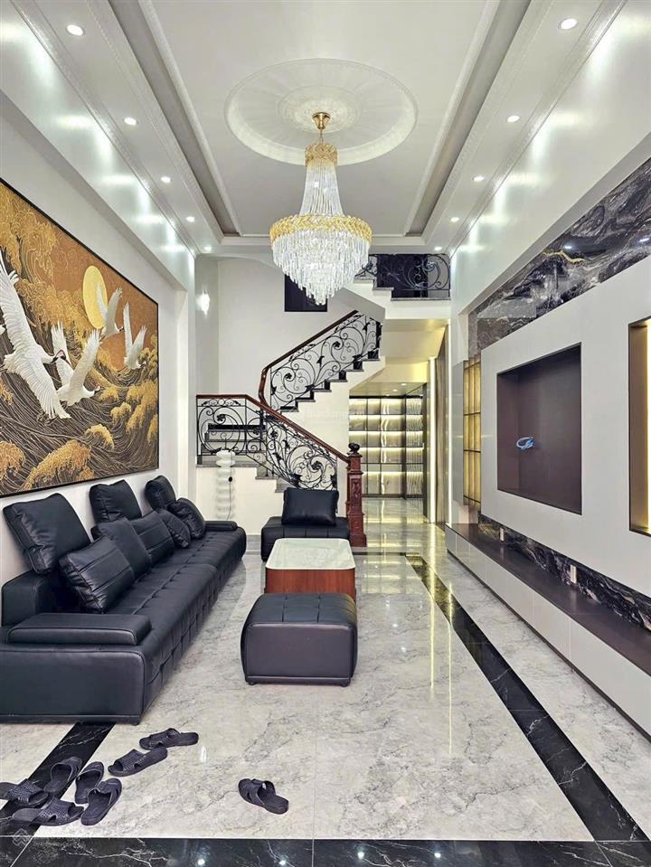 Nhà 4 tầng 70m2 sân cổng nguyễn đức cảnh  ô tô tránh nhau đường 6m  gần hồ tam bạc, bảo vệ 24/24
