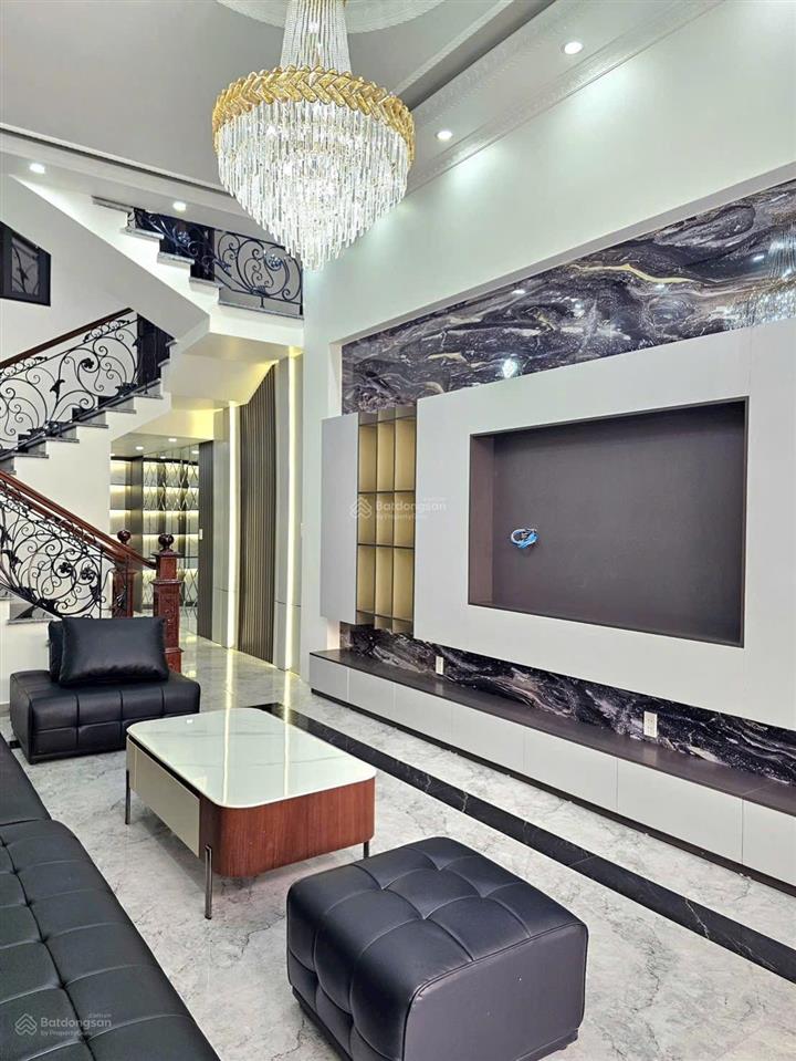 Nhà 4 tầng 70m2 sân cổng nguyễn đức cảnh  ô tô tránh nhau đường 6m  gần hồ tam bạc, bảo vệ 24/24