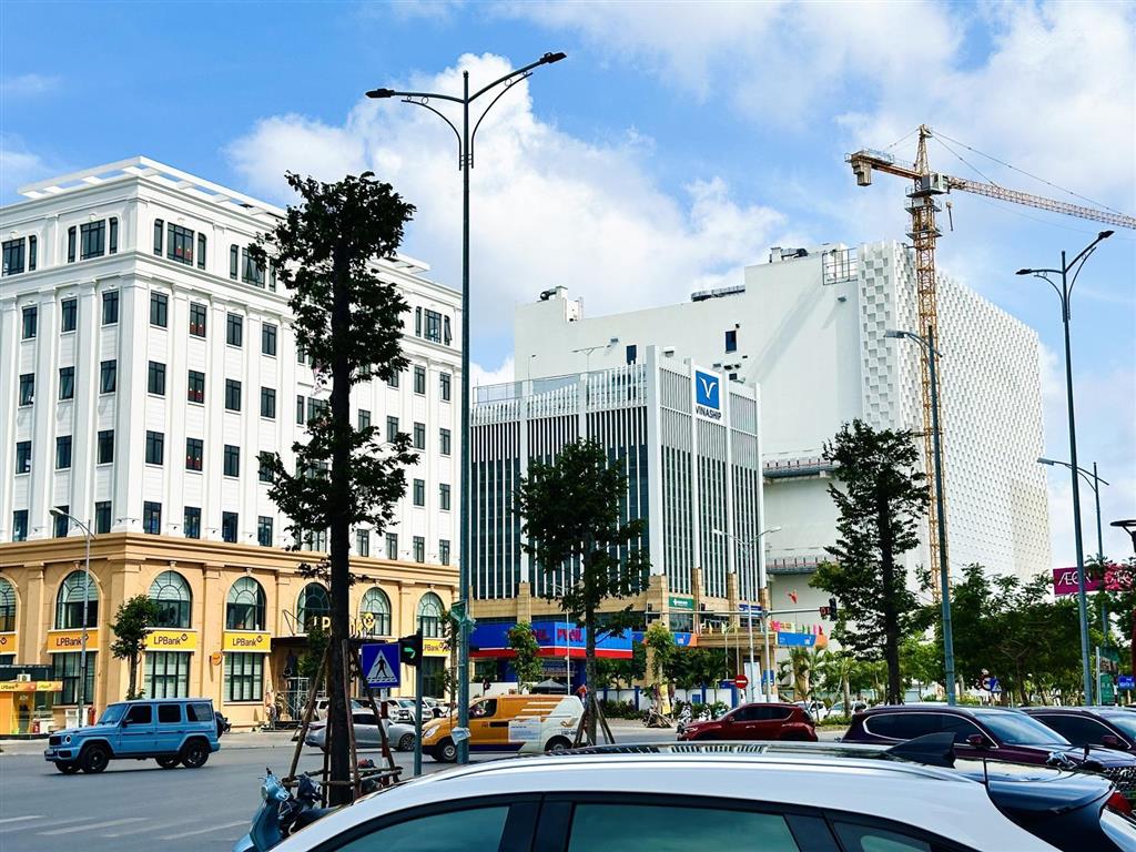 Đối diện vườn hoa tam kỳ  55m2  mt 4,2m  đường 13,5m, 4,73 tỷ ngay aeon mall, vinmex, bến xe vn
