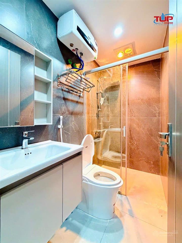 Nhà mới tinh full đồ thang máy 67m²  4 tầng ô tô tránh nhau lê lợi nq sau giáp ngõ