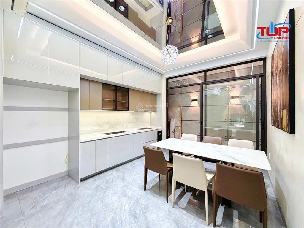 Nhà mới tinh full đồ thang máy 67m²  4 tầng ô tô tránh nhau lê lợi nq sau giáp ngõ