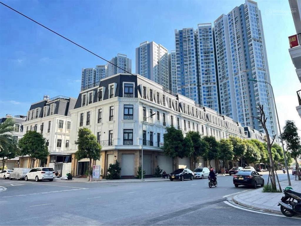 7,5 tỷ mặt đường đào nhuận giáp aeon, hoàng huy mall  dt 90m, ngang 4,5m đường 12msđcckdoanh tốt