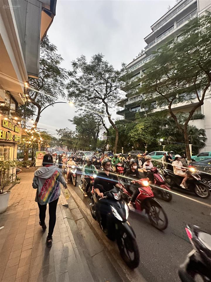 Nhà mặt đường hoàng minh thảo 94m²  mt 5m  đoạn đẹp vỉa hè 7m kinh doanh sầm uất  k quy hoạch