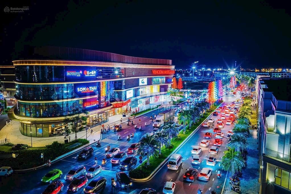 Vốn 3,8 tỷ xẻ khe tla 4 tầng  135m2 trước mặt kdoanh view biển xanh gần vinwonder, 33 toà chung cư
