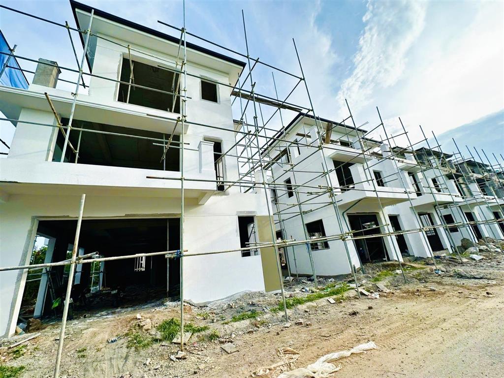 Biệt phủ vip đơn lập góc view sông 303m2  mt 16m  3 tầng, sol garden nam long đón cầu nguyễn trãi
