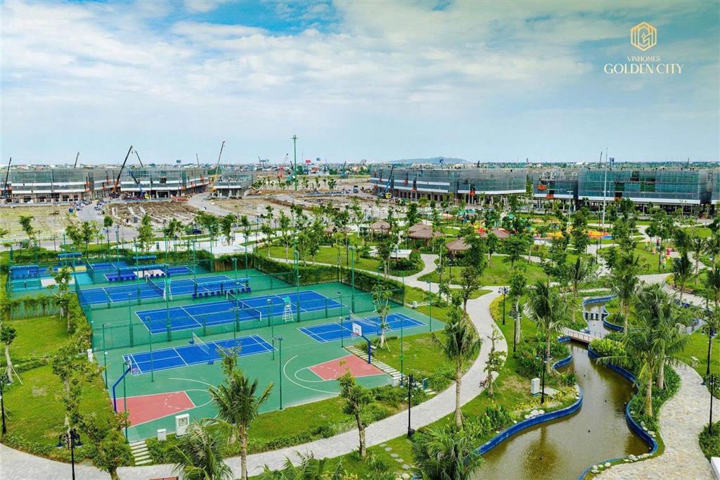 Vốn 3,1 tỷ  song lập 180m2  4 tầng đối diện bể bơi kính 4 mùa, view sông vin dương kinh 11 tỷ