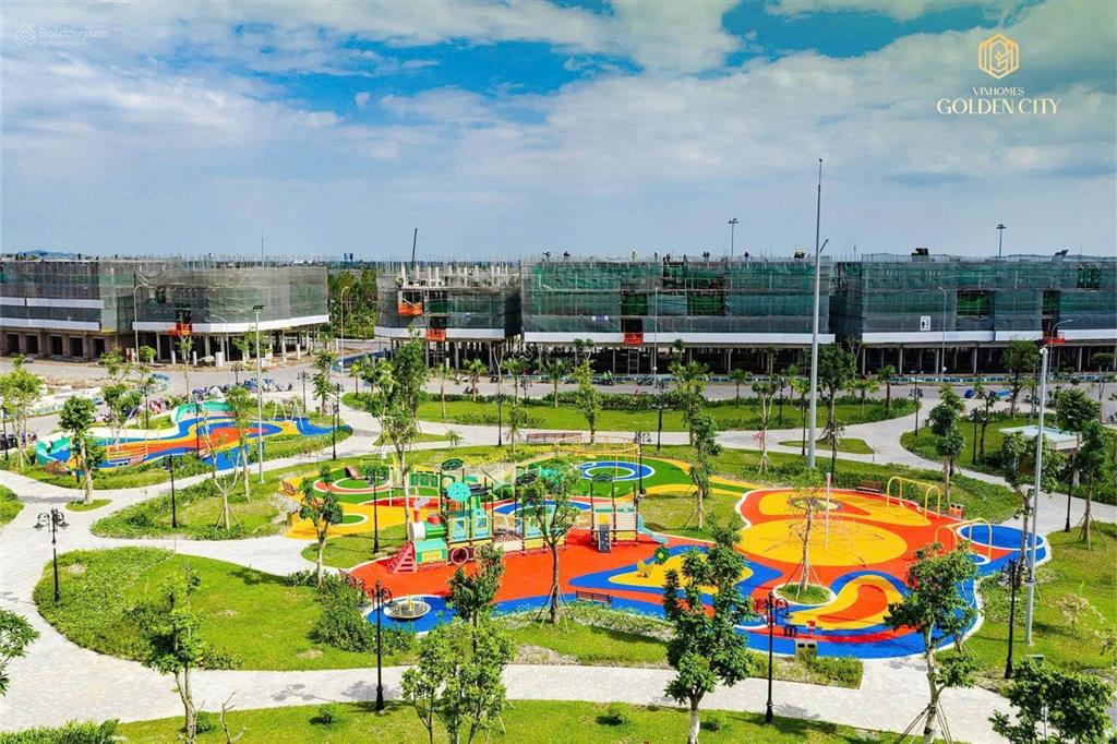 Vốn 3,1 tỷ  song lập 180m2  4 tầng đối diện bể bơi kính 4 mùa, view sông vin dương kinh 11 tỷ
