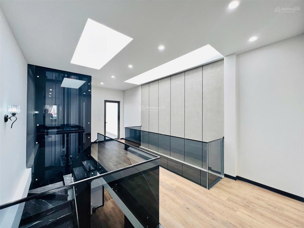 Nhà đẹp 5 tầng thang máy 88m2tuyến 2 tô hiệuđường to vừa ở vừa kdoanh tốt full nội thất cực xịn