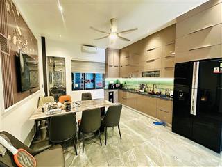 Nhà 6t thang máy ngay siêu thị go, lê hồng phong, 60m2 mt 4,3m full nội thất cao cấp, view vườn hoa