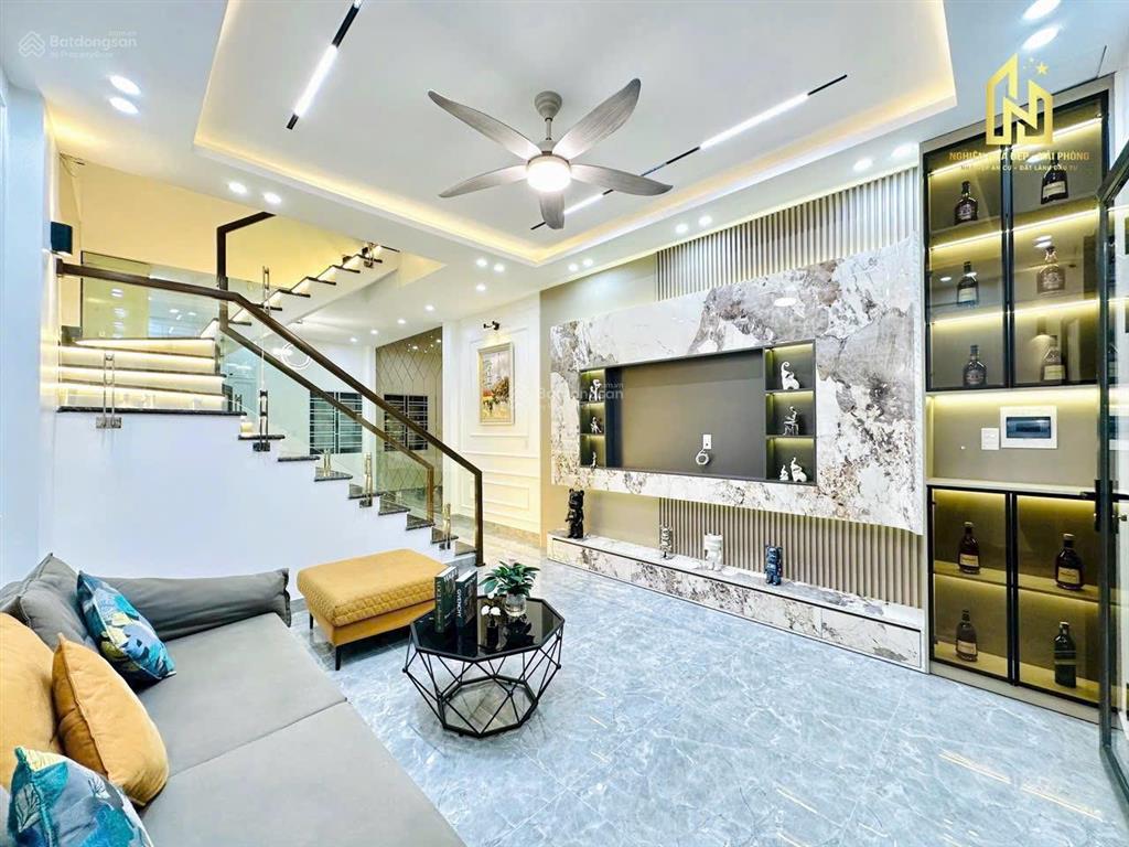 Nhà đẹp xây mới độc lập, full đồ 4 tầng 50m2 phố đông khê, ngay gần lô 22 p, ngõ nông, đông nam