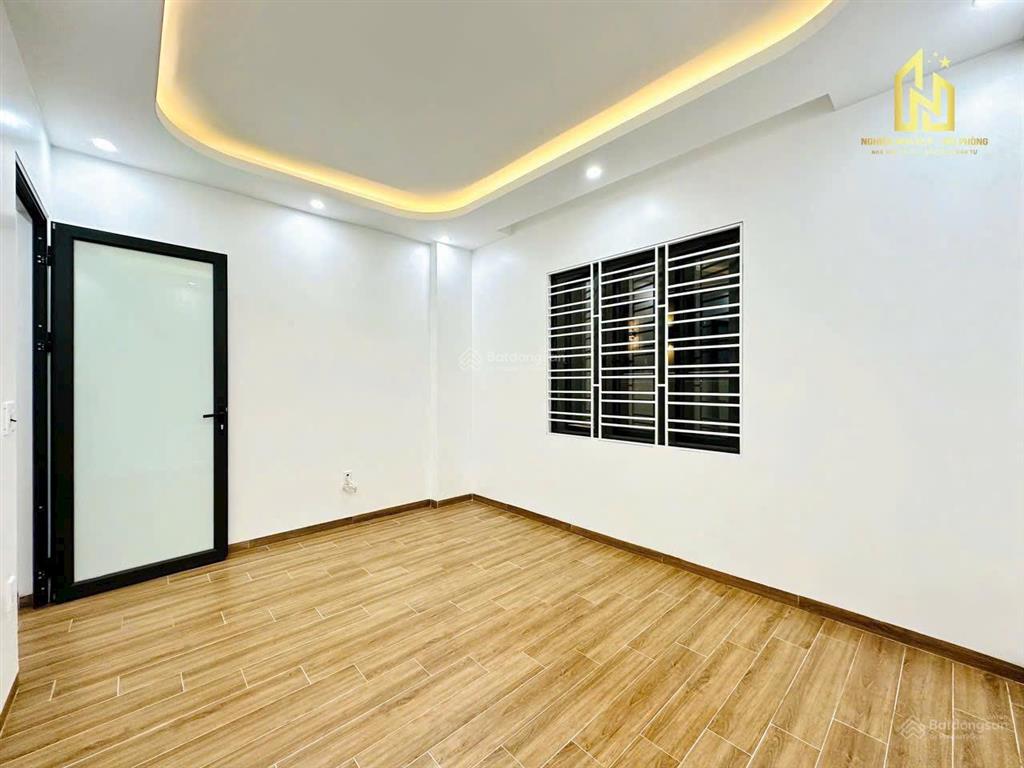 Nhà đẹp xây mới độc lập, full đồ 4 tầng 50m2 phố đông khê, ngay gần lô 22 p, ngõ nông, đông nam