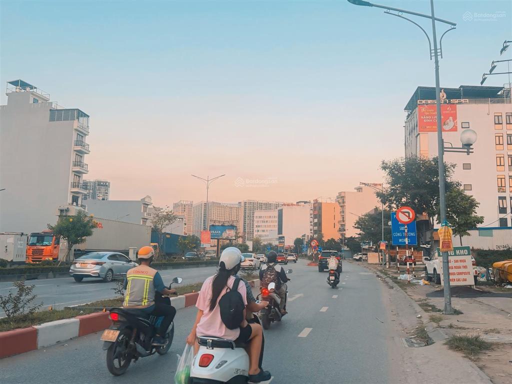 Quanh 7 tỷ có nhà 3 tầng 67m2 mặt đường 60m bùi viện  lê chân, bến xe vĩnh niệm, aeon mall, vinmex