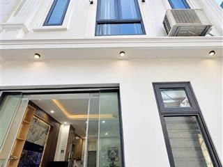 Bán nhà lõi trung tâm hàng kênh mới xây 2 năm 40m2độc lập 3 tầng1 quành nông đến nhà3,3 tỷsđcc