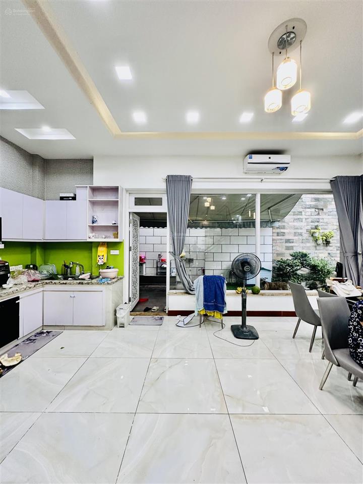 Biệt thự 12/x nguyễn cảnh dị, tân bình 148m2 7x22 4 tầng  8pn8wc oto vào nhà  chỉ 22,9 tỷ