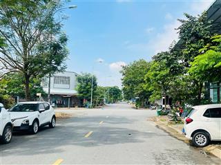 Bán gấp lô đất đường n11 (17m) kdc long hậu nam sài gòn. dt 5m x 20m, sổ đỏ riêng. vị trí đẹp