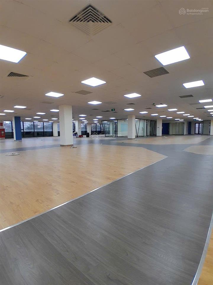Cho thuê mặt bằng văn phòng, showroom, nhà hàng, cafe từ 45m21000m2 tại võ chí công, hà nội