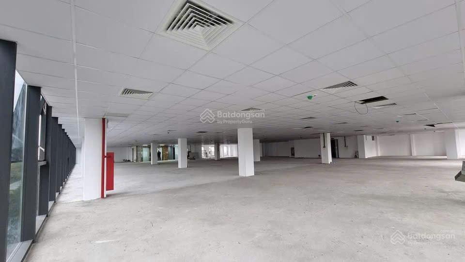 Cho thuê mặt bằng văn phòng, showroom, nhà hàng, cafe từ 45m21000m2 tại võ chí công, hà nội