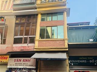 Chính chủ cho thuê cả nhà 99 cầu đông (bên sườn chợ đồng xuân  nơi buôn bán sầm uất nhất miền bắc)