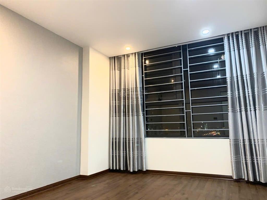 Bán căn hộ ct15 green park việt hưng, long biên. 120m. 3 ngủ 2 wc. đông nam. giá 78 triệu/m2