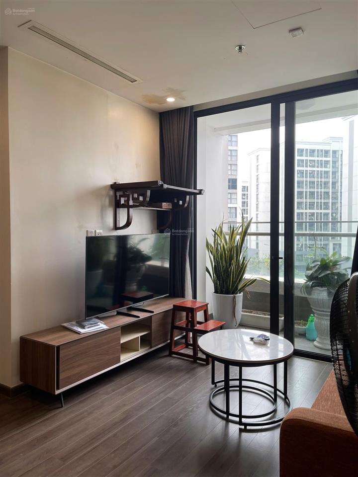 Cho thuê căn hộ rẻ nhất vinhomes symphony, long biên. 86m2 3 phòng ngủ. full nội thất giá 19 triệu