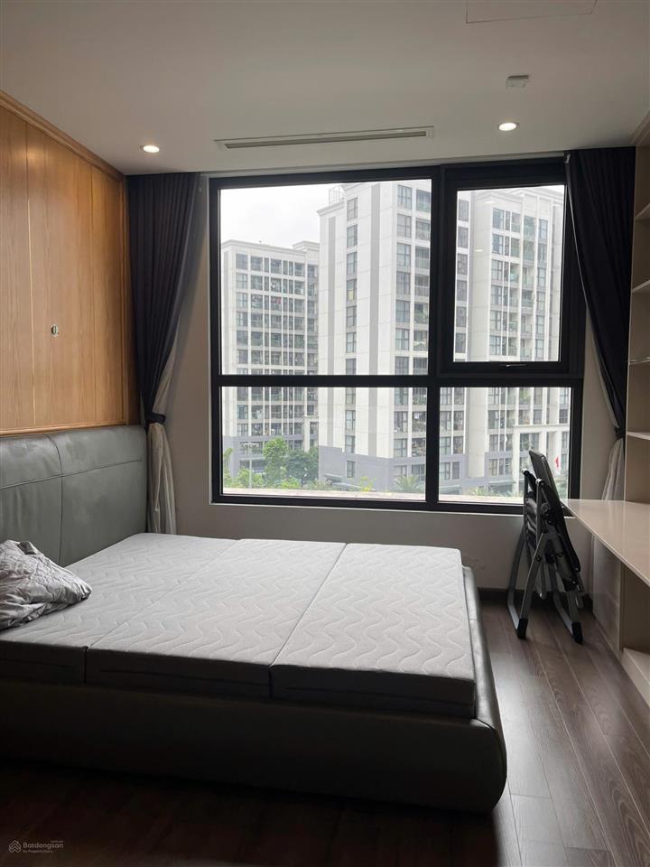 Cho thuê căn hộ rẻ nhất vinhomes symphony, long biên. 86m2 3 phòng ngủ. full nội thất giá 19 triệu