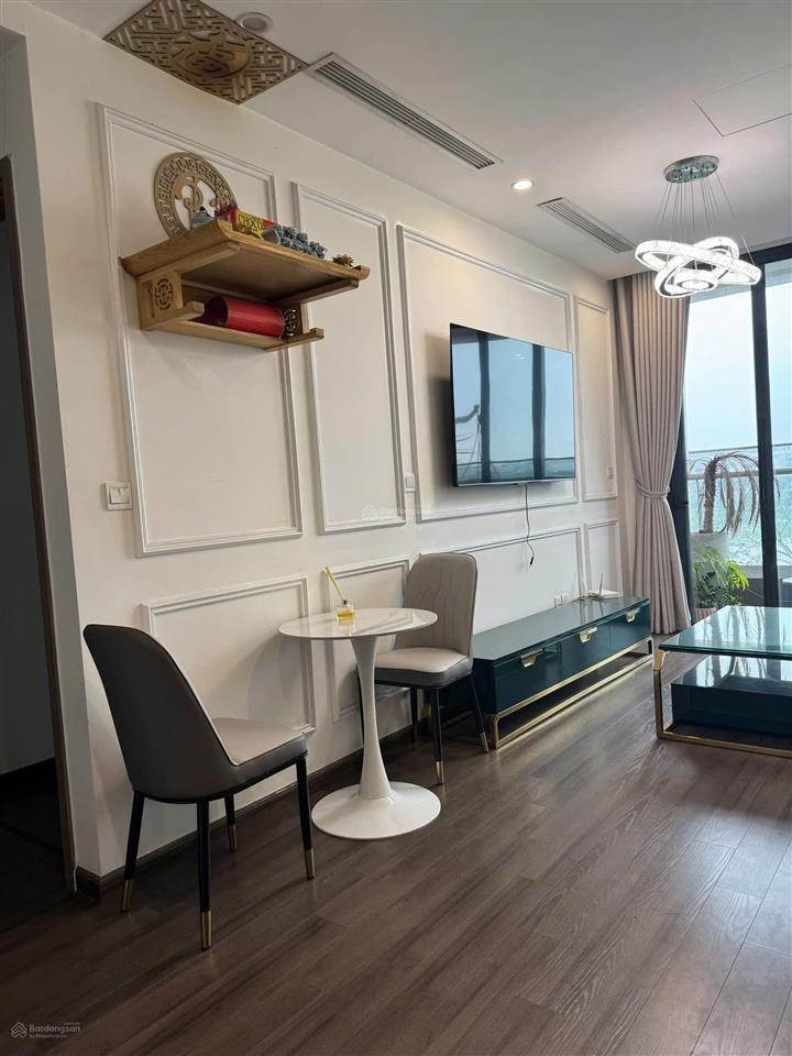 Cho thuê căn hộ vinhomes symphony, long biên. 2 ngủ 2 vs. giá 14,5 triệu. ful nội thất máy rửa bát