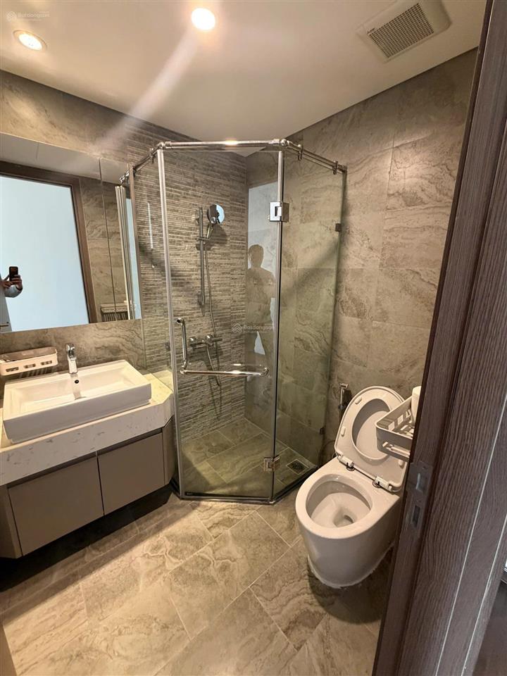 Cho thuê căn hộ góc vinhomes symphony, long biên. 66m. 2 ngủ 2vs. full nội thất giá 14 triệu