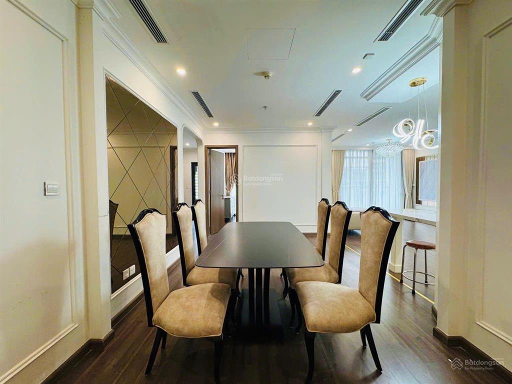 Cho thuê cặp căn hộ đập thông vinhomes symphony, long biên. 110m. 3 ngủ 3 wc. nội thất mới