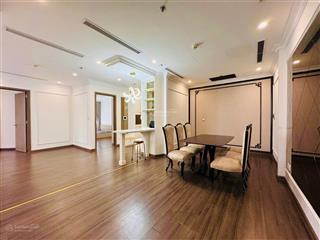 Cho thuê cặp căn hộ đập thông vinhomes symphony, long biên. 110m. 3 ngủ 3 wc. nội thất mới