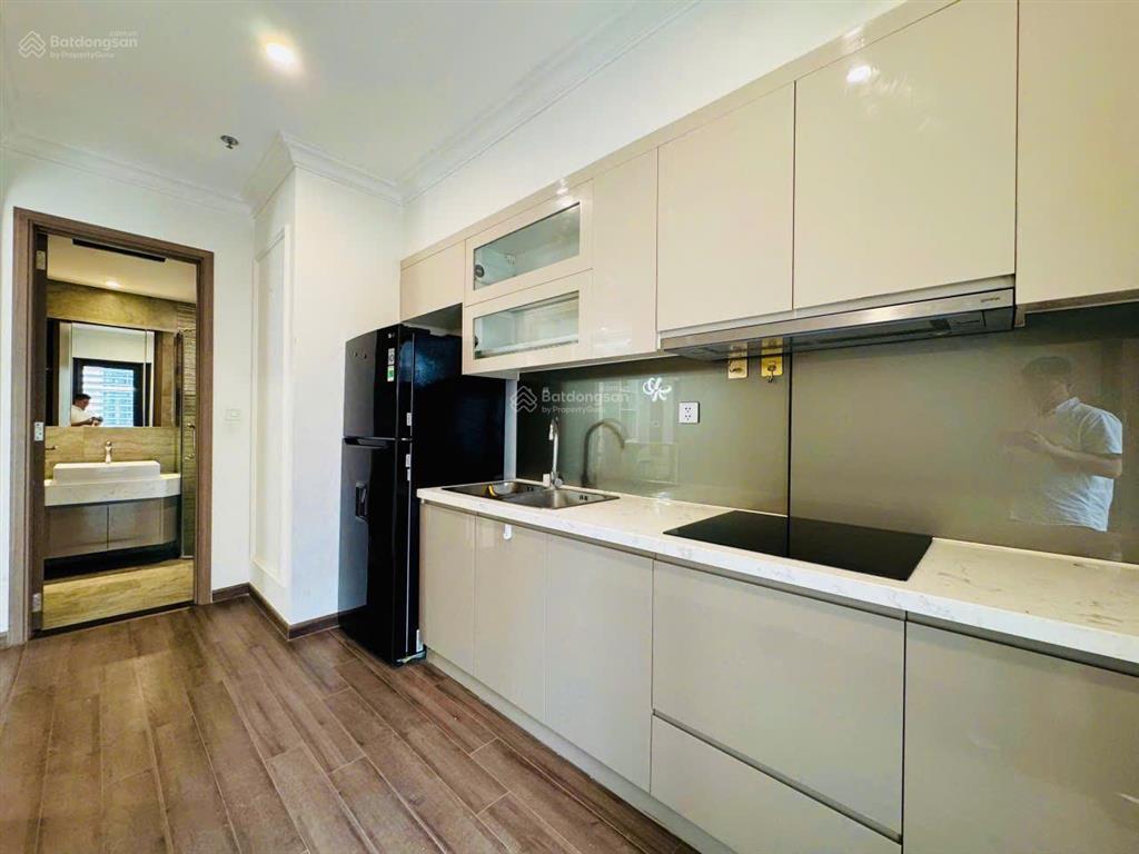 Cho thuê cặp căn hộ đập thông vinhomes symphony, long biên. 110m. 3 ngủ 3 wc. nội thất mới