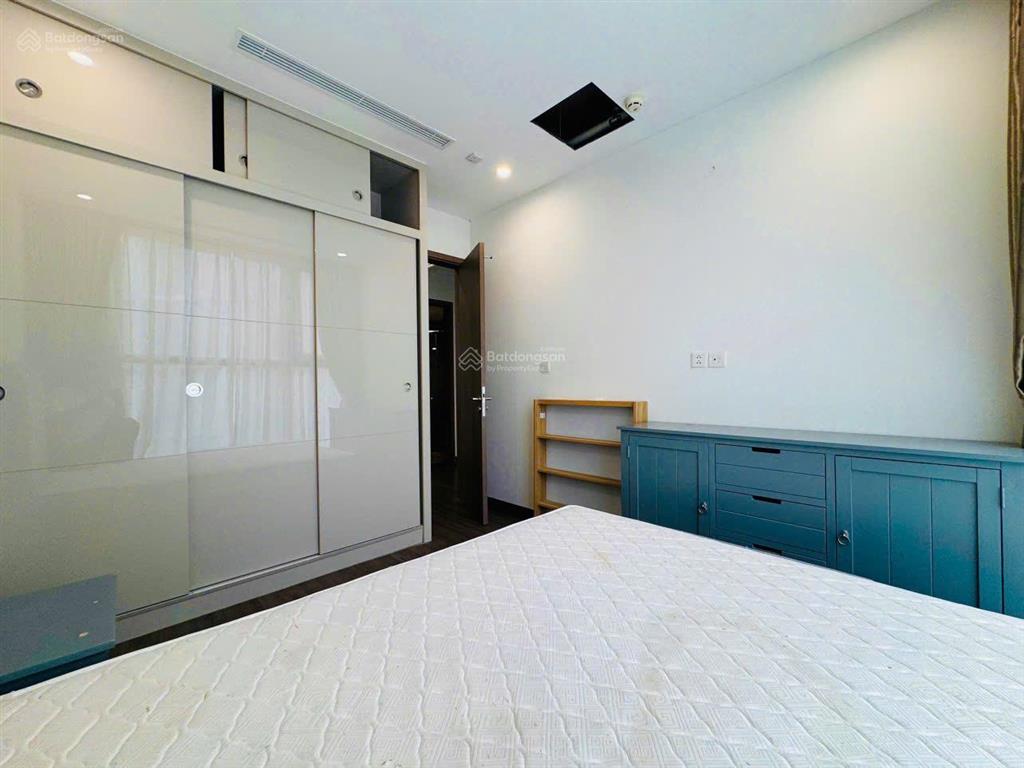 Cho thuê cặp căn hộ đập thông vinhomes symphony, long biên. 110m. 3 ngủ 3 wc. nội thất mới
