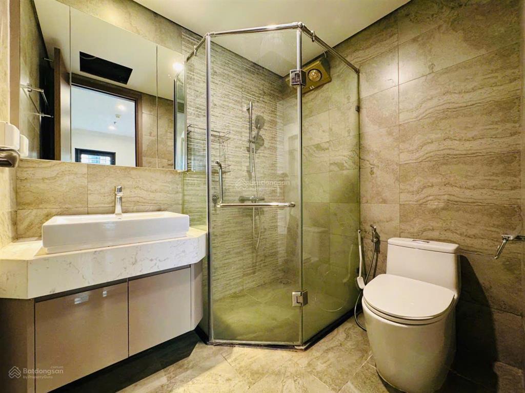 Cho thuê cặp căn hộ đập thông vinhomes symphony, long biên. 110m. 3 ngủ 3 wc. nội thất mới